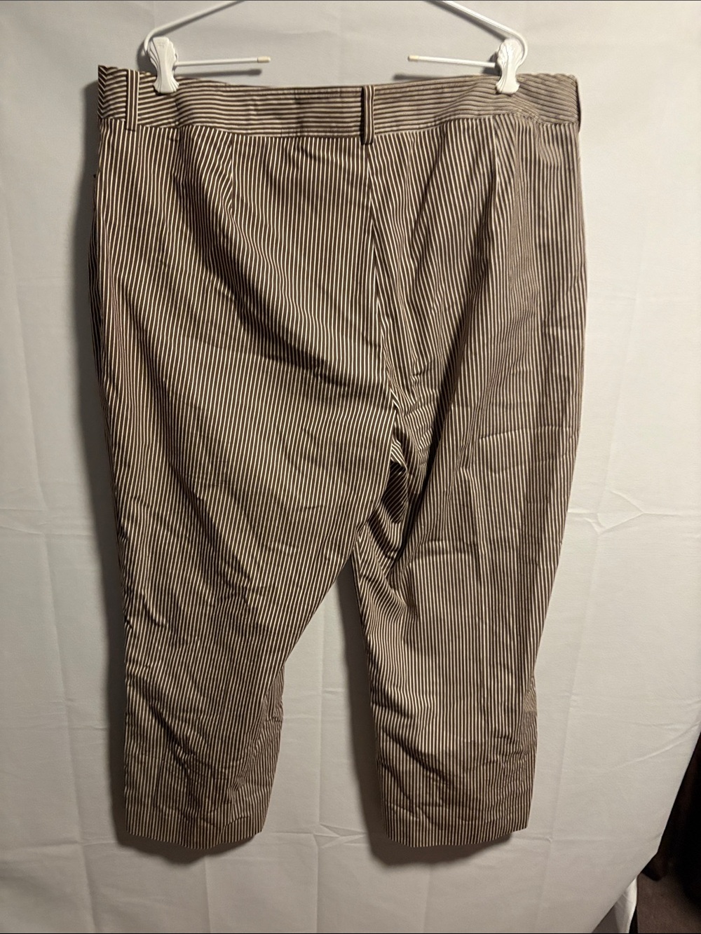 Jones New York Women's Striped Capri Pants in Brown & White - Picture 8 of 12
